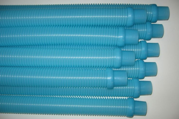 Why is the Zodiac Baracuda G3 Hose a Staple in Pool Maintenance