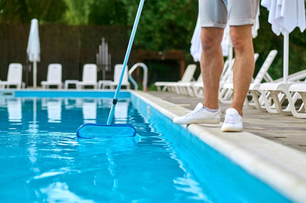 Right Commercial Pool Maintenance Plan