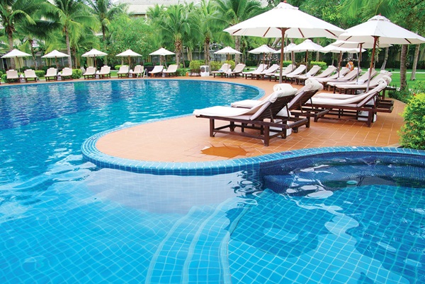 What Makes Commercial Pool Service Different from Residential?