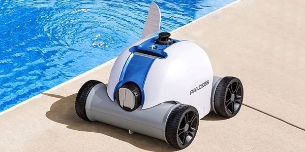 Why Choose a Cordless Robotic Pool Cleaner Over Traditional Methods?