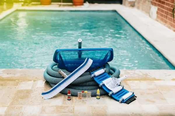 Understanding Weekly Pool Maintenance Costs