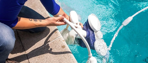 Top Fixes for a Tangled Pool Cleaner Hose