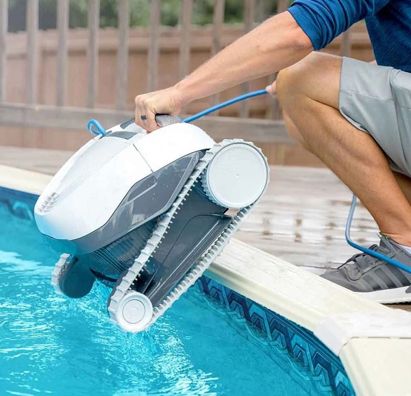 Maytronics Dolphin Pool Cleaner Buyer's Guide