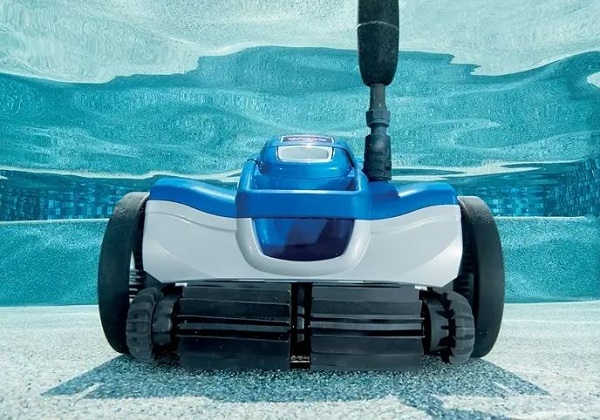 Finding the Perfect Pool Service Partner for Your Polaris Cleaner