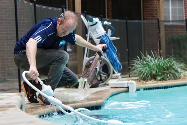 The True Cost of Pool Cleaning Services