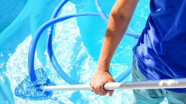 Master Your Swimming Pool Service Costs: Essential Strategies Revealed!