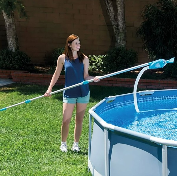 Choosing the right pool vacuum for your swimming pool