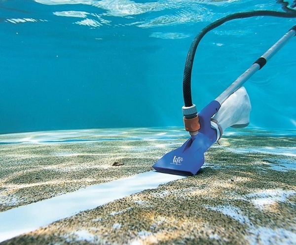 Achieve Pristine Waters: Top Pool Vacuuming Services for a Sparkling Swim Experience