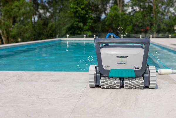 Keeping Your Robotic Pool Cleaner and Running Smoothly