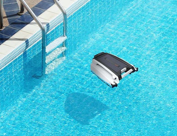 Innovations and the Future of Pool Cleaning Technology