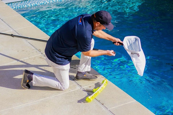 Keeping Your Pool Sparkling Clean