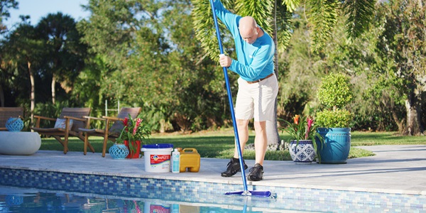 Basics of Swimming Pool Service and Maintenance