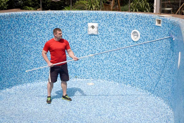 DIY Pool Tile Cleaning