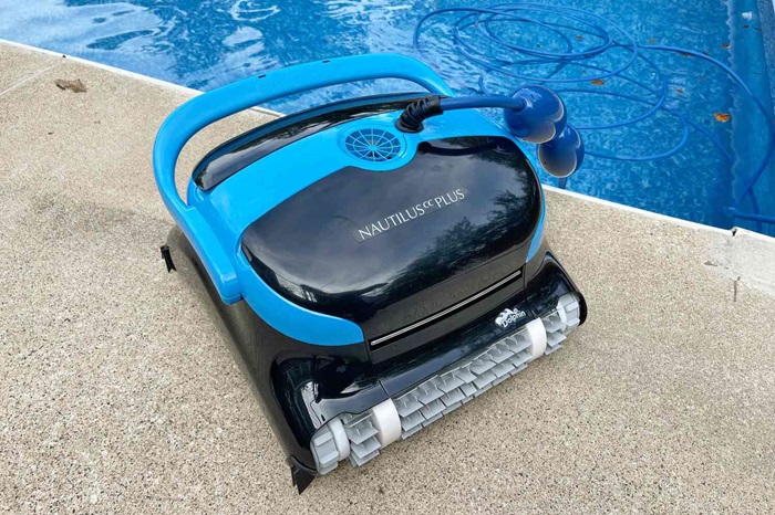 Unveiling the Inner Workings of Robotic Pool Cleaners 