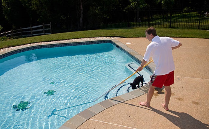 Tips on Reducing Your Pool Maintenance and Cleaning Service Costs